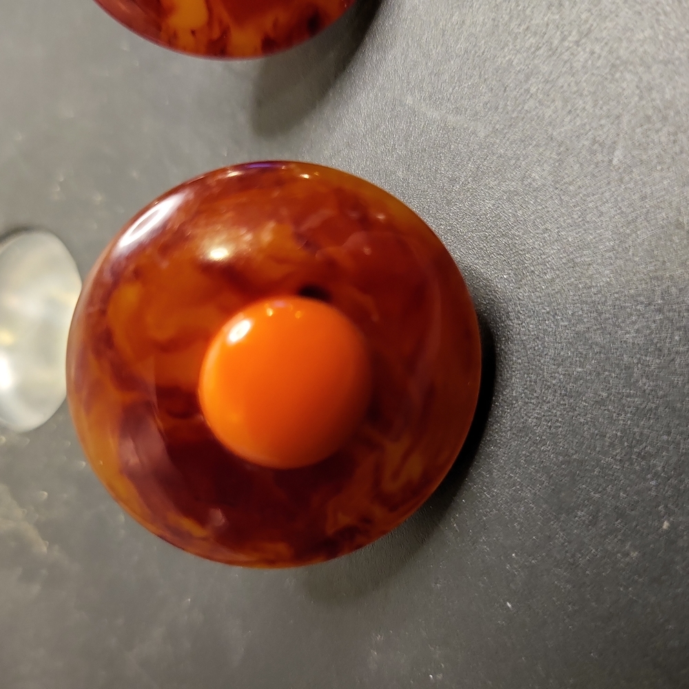 Vintage Bakelite Plastic Screwback Earrings 1.25" - Picture 6 of 7